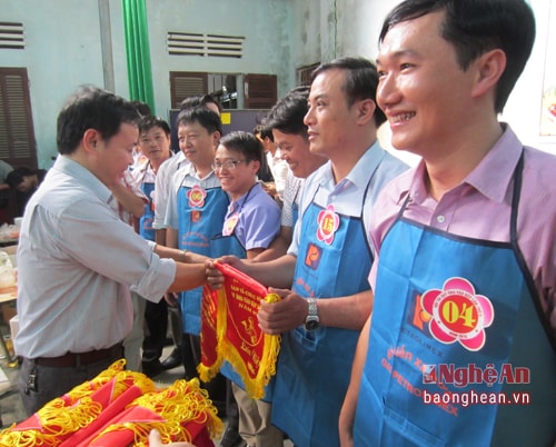 BTC trao 01 giải nhất, 02 giải nhì, 03 giải ba và các giải khuyến khích.