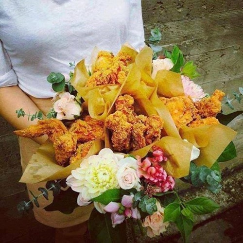 Một “bó hoa” lung linh sắc màu.