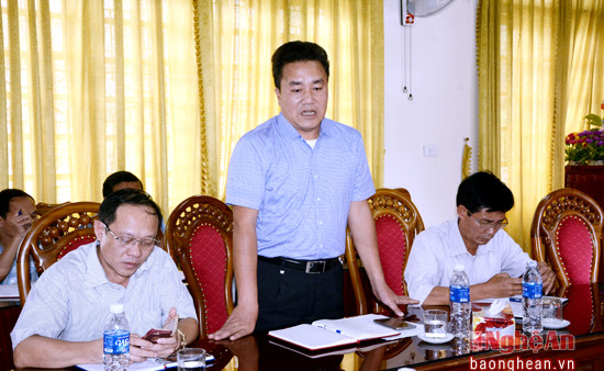 Đồng chí Lê Văn Giáp, Chủ tịch UBND huyện mong muốn Nhà máy chế biến gỗ Nghệ An nhanh triển khai các chính sách trồng cũng như thu mua nguyên liệu gỗ trên địa bàn huyện