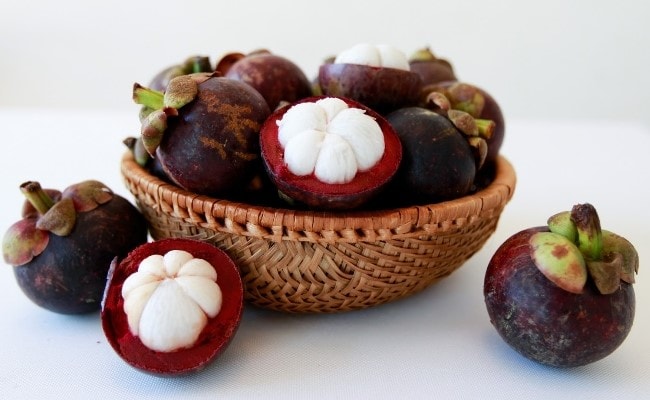 Măng cụt có khả năng chống lại ung thư vú, ung thư tuyến tiền liệt và ung thư da cũng như kháng viêm hiệu quả. Ảnh: DIY Health Remedy.