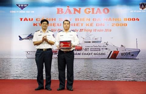 Lễ bàn giao tàu CSB 8004.