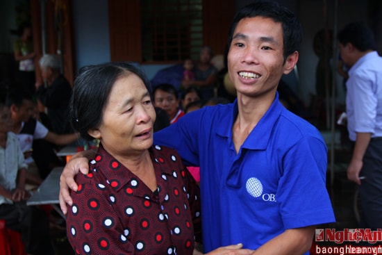  4 năm nay, người nhà của ba thuyền viên Nguyễn Văn Hạ, Nguyễn Văn Xuân và Phan Xuân Phương liên tục gửi đơn tới cơ quan chức năng cầu cứu, nhờ tìm tung tích người thân