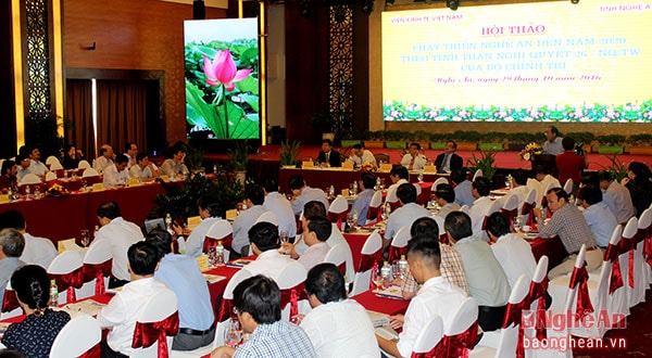 Hội thảo thu hút sự tham gia của đại diện lãnh đạo các Bộ, ngành và các nhà khoa học, chuyên gia nghiên cứu  các lĩnh vực kinh tế - xã hội trên cả nước. Ảnh Nguyên Sơn