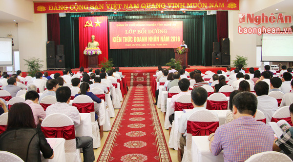 Toàn cảnh lớp học.