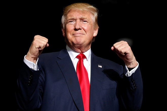 Trump va 'con nghien' phat ngon tren Twitter luc 3h sang hinh anh 1