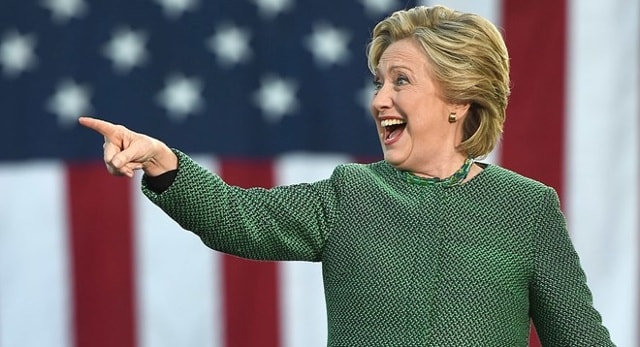  Ứng cử viên tổng thống đảng Dân chủ Hillary Clinton đang chiếm ưu thế trong bầu cử sớm.