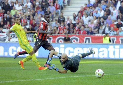 balotelli-ghi-ban-nice-tiep-tuc-thong-tri-ngoi-dau-ligue-i