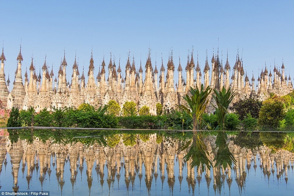 Ngôi chùa ở một vùng hẻo lánh của Myanmar có 2.500 tháp đá và mái vòm ấn tượng. 