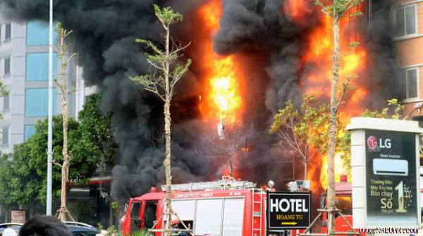 Hình ảnh về vụ cháy karaoke làm 13 người thiệt mạng ở Hà Nội ngày 1/11. Ảnh minh họa.