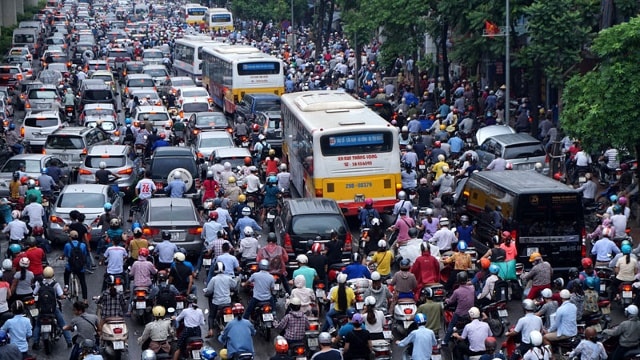 Hình ảnh tắc đường ở Hà Nội (Việt Nam).
