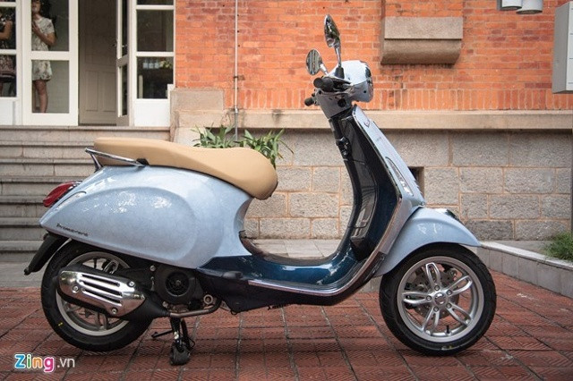 Chiếc Vespa Primavera độc nhất được đấu giá từ thiện. 