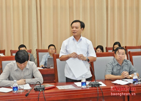 Đồng chí Hồ Phúc Hợp - Ủy viên Ban Thường vụ Tỉnh ủy, Trưởng ban Tuyên giáo Tỉnh ủy quán triệt Kế hoạch của Ban Thường vụ Tỉnh ủy về việc tổ chức học tập, quán triệt Nghị quyết Đại hội XII của Đảng ở các cấp.