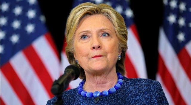 Ứng viên Tổng thống Mỹ Hillary Clinton phát biểu trong cuộc họp báo ngày 28.10 tại thành phố Des Moines (bang Iowa) sau khi truyền thông Mỹ đưa tin FBI mở lại cuộc điều tra nhắm vào bà