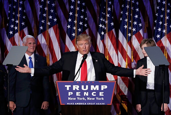 Donald Trump kêu gọi một nước Mỹ đoàn kết.