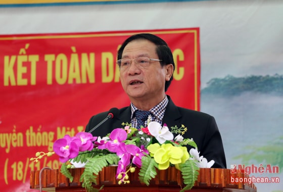 Đồng chí Lê Minh Thông phát biểu tại ngày hội đại đoàn kết