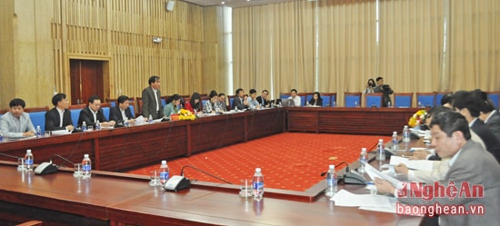 Quang cảnh cuộc làm việc