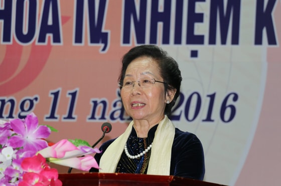 Đồng chí Nguyễn Thị Doan phát biểu tại đại hội