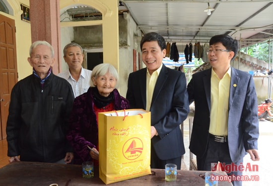 Mẹ Nguyễn Thị Lý ở xóm 6 xã Thanh Nho, huyện Thanh Chương.