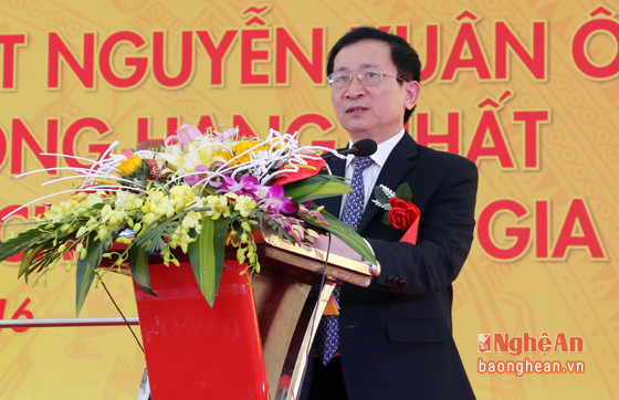 Đồng chí Đinh Viết Hồng phát biểu tại buổi lễ kỷ niệm
