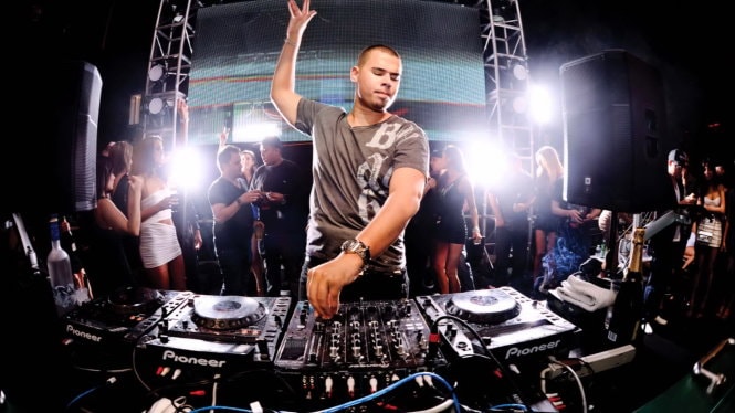 DJ top 10 thế giới Afrojack đến Việt Nam 