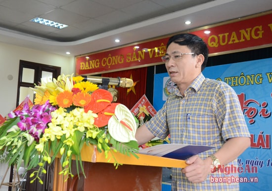 Đồng chí Nguyễn Quế Sự - Phó Giám đốc Sở GTVT Nghệ An, Trưởng Ban Tổ chức hội thi phát biểu khai mạc.