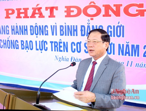 Đồng chí Lê Minh Thông – UVBTV Tỉnh ủy, Phó Chủ tịch UBND tỉnh phát biểu chỉ đạo tại buổi lễ.