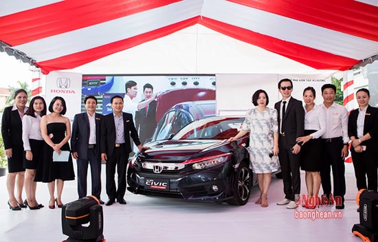 Lễ ra mắt Civic lần này là một sự kiện rất quan trọng với Honda Ôtô Vinh, đánh dấu 10 năm thành lập và phát triển của Đại lý. 