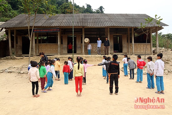 Điểm Trường Tiểu học Hữu Khuông, bản Pủng Bón (Tương Dương).