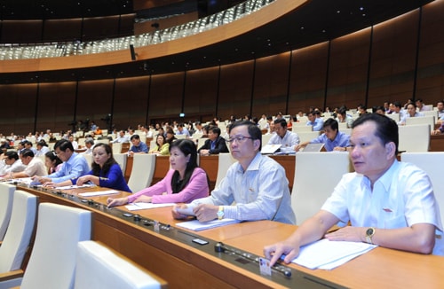 Các đại biểu sẽ bấm nút biểu quyết dừng dự án nhà máy điện hạt nhân Ninh Thuận. Ảnh minh họa: Giang Huy.