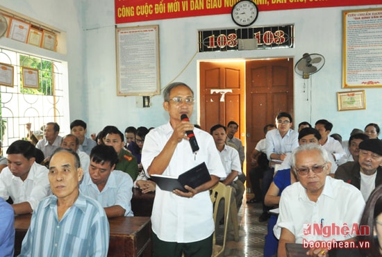 Cử tri xóm 10 kiến nghị 