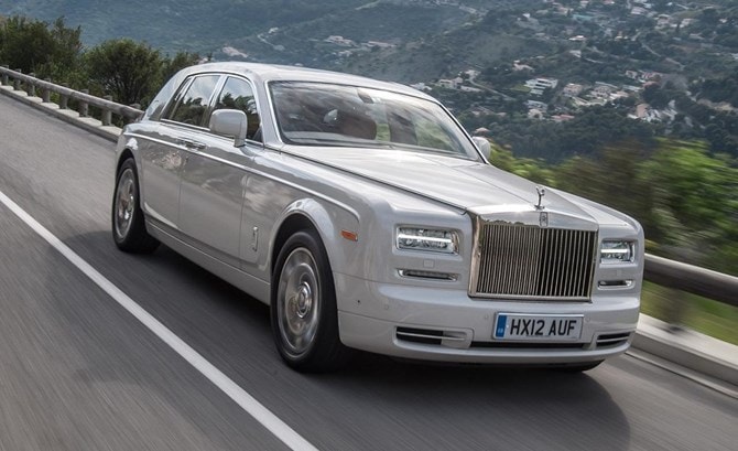Thương hiệu xe siêu sang Rolls-Royce cũng dính 
