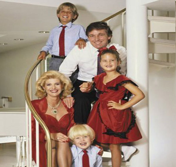 Ivanka Trump sinh năm 1981 tại New York, là con thứ hai và con gái duy nhất trong số 3 người con của ông Donald Trump với người vợ đầu Ivana, một vận động viên, người mẫu, nhà hoạt động xã hội gốc Czech. Ảnh: Qpolitical