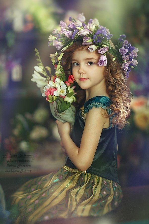 Những bé gái Nga làm người mẫu, thi hoa hậu từ khi còn nhỏ.