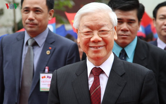Tổng Bí thư Nguyễn Phú Trọng tới thăm và nói chuyện tại Đại học Quốc gia Lào tại Vientiane nhân chuyến thăm hữu nghị chính thức CHDCND Lào theo lời mời của Tổng Bí thư, Chủ tịch nước CHDCND Lào Bounnhang Vorachith. 
