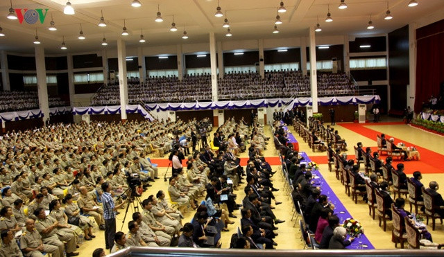 Ban Tổ chức cho biết có khoảng 1.800 sinh viên, cán bộ, trong đó có nhiều sinh viên Việt Nam đã có mặt tại Hội trường để nghe Tổng Bí thư Nguyễn Phú Trọng nói chuyện.