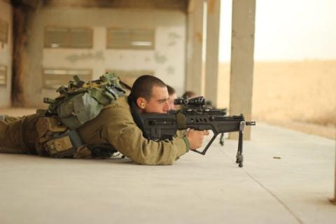 7 vu khí sieu hạng của quan dọi Israel