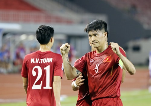 Lê Công Vinh tiếp tục là niềm hi vọng của hàng công ĐT Việt Nam tại vòng bán kết AFF Cup 2016.