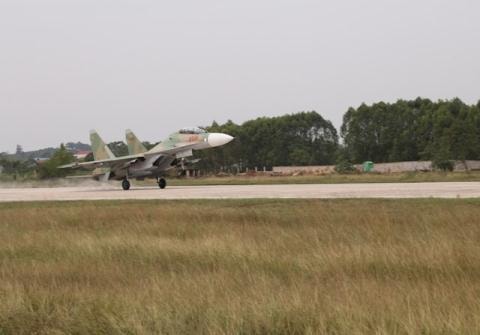 Tiêm kích Su-30MK2 Việt Nam.