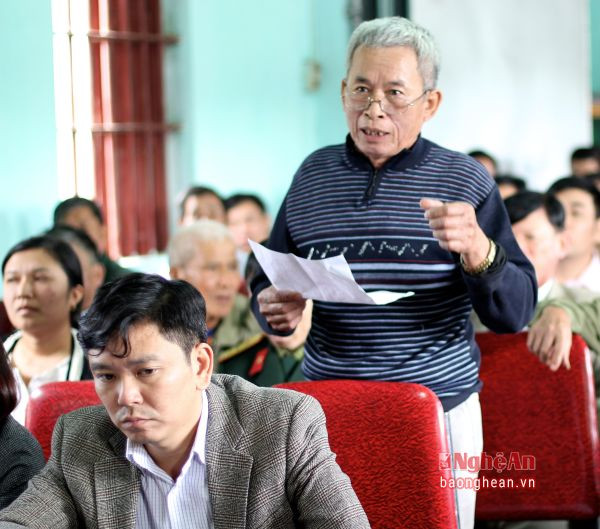 Cử tri xã Cao Sơn tham gia kiến nghị.