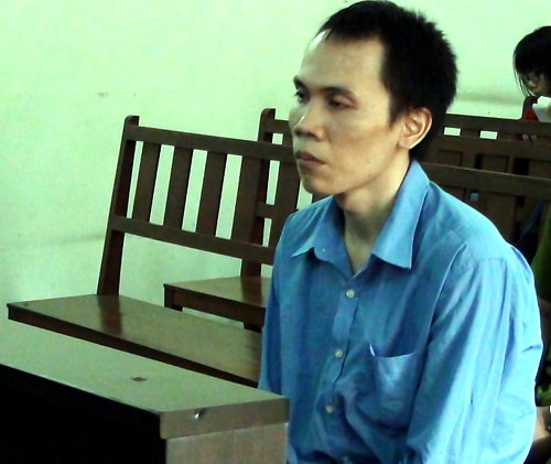 ke-giet-chu-quan-ca-phe-kich-duc-linh-an-chung-than