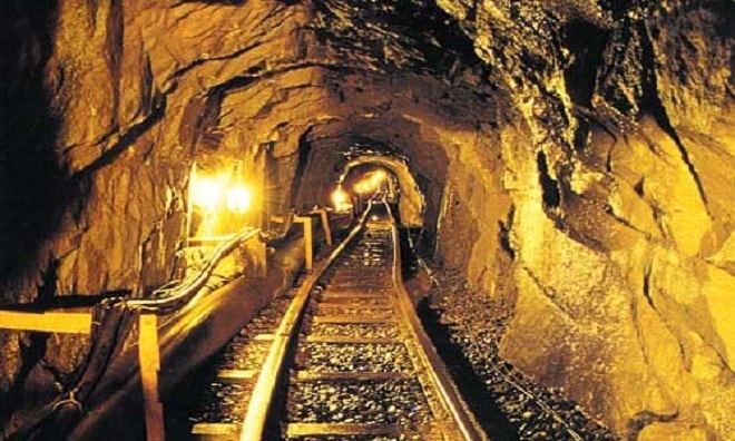 Một số đường hầm khác được cho là có điện, kho trữ vũ khí, chỗ ngủ và thậm chí là đường ray. Đường hầm được tìm thấy gần đây nhất vào ngày 3/3/1990, nằm sâu 145 m dưới lòng đất. Hàn Quốc cho rằng còn nhiều đường hầm khác có thể nằm ở bất kỳ nơi nào trên đường biên giới dài 250 km giữa nước này và Triều Tiên. Ảnh: Life in Korea. 