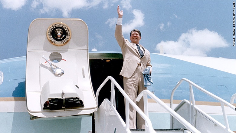 1 trong 2 chiếc Air Force One đang vận hành hiện nay đã bắt đầu bay từ thời Tổng thống Ronald Reagan. Ảnh: Getty.