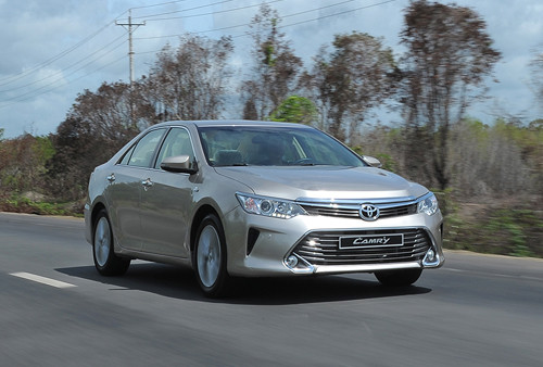 Camry mới cả 3 bản đều 7 túi khí.