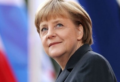 Ngày 9/12, tạp chí TIME danh tiếng của Mỹ bình chọn nữ Thủ tướng Đức Angela Merkel trở thành Nhân vật của năm bởi những quyết định mang tính lịch sử thông qua việc mở cửa biên giới đối với người tị nạn cũng như việc giải quyết cuộc khủng hoảng nợ ở châu Âu. Bà là người phụ nữ riêng lẻ đầu tiên được xướng tên với danh hiệu Nhân vật của năm sau 29 năm, kể từ thời điểm danh hiệu này đổi từ Người đàn ông của năm sang Nhân vật của năm năm 1999.