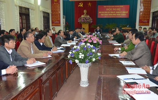 Đồng chí Hồ Phúc Hợp - Ủy viên Ban Thường vụ, Trưởng Ban Tuyên giáo Tỉnh ủy chủ trì tại Nghệ An ở Nghệ An.