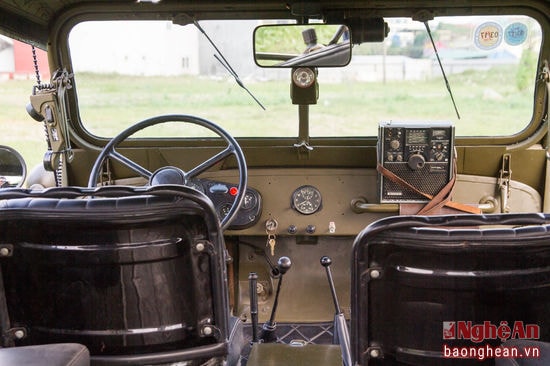 Gaz 69 có chiều dài 3,85m rộng 1,75m với phiên bản Gaz69 cao 2,03m  trọng lượng không tải của xe là 1.535kg, bình xăng 48 lít, xi lanh 2.120cc động cơ 55 mã lực có hộp số 4 cấp. 