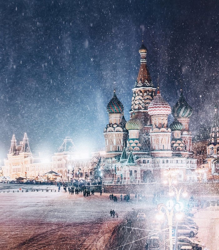 Thủ đô nước Nga đẹp như thế giới cổ tích trong mùa đông hình ảnh 3 Thủ đô Moscow của nước Nga có vẻ đẹp màu nhiệm khi tuyết rơi.