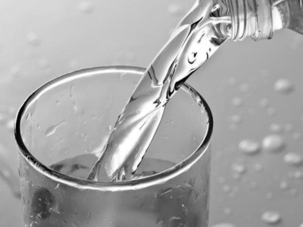 Những mẹo giúp điều trị táo bón hiệu quả ở trẻ ảnh 1
