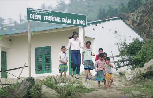 Diệu Ngọc thực hiện dự án xây trường cho trẻ em vùng cao