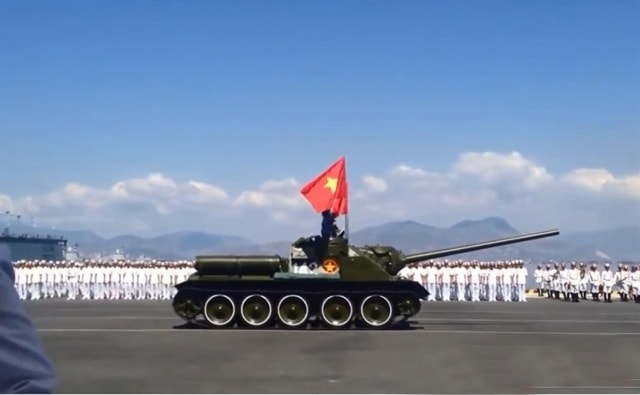 Cho tới hôm nay, Su-100 vẫn còn biên chế trong Quân đội Nhân dân Việt Nam.